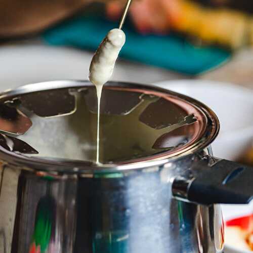 The Very Best Cheese For Fondue Making (And The Best Combinations!)