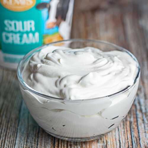 Sour Cream Substitute: The Very Best Options for Cooking & Baking