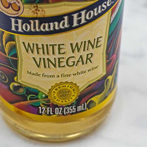 White Wine Vinegar Substitute: Best & Easiest Substitutes To Use In Cooking!