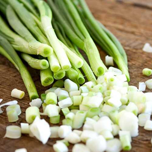 Best Green Onion Substitute: Chives (+More Great Alternatives!)