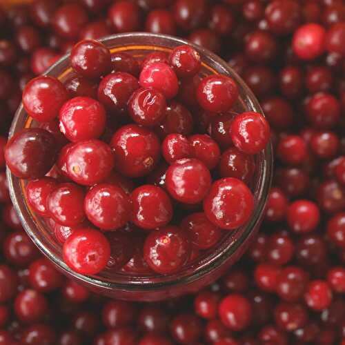 Best Cranberry Substitute: Frozen Cranberries (+Other Great Alternatives)