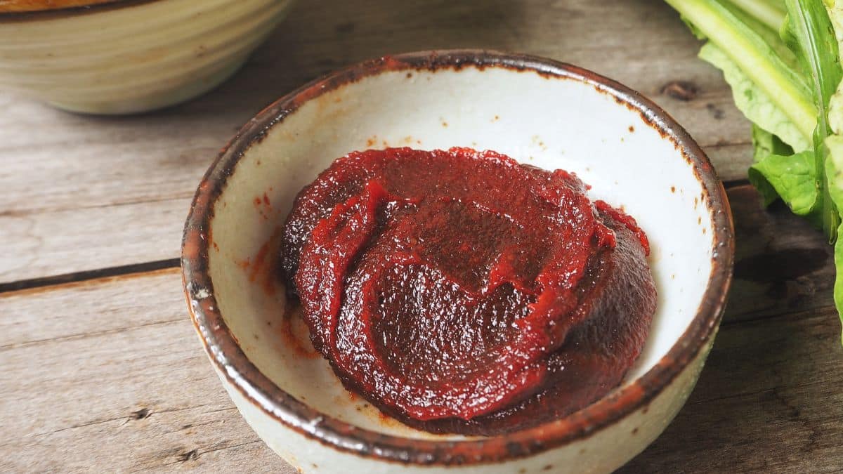 Best Gochujang Substitute: Homemade Gochujang Sauce (+More Easy Alternatives!)