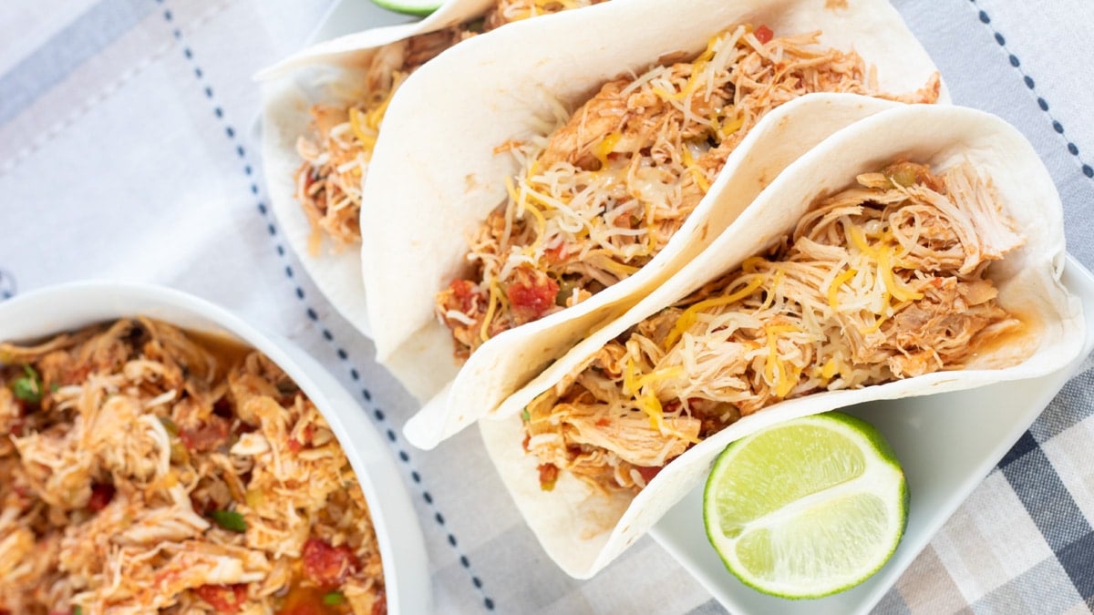 Crockpot Chicken Tacos