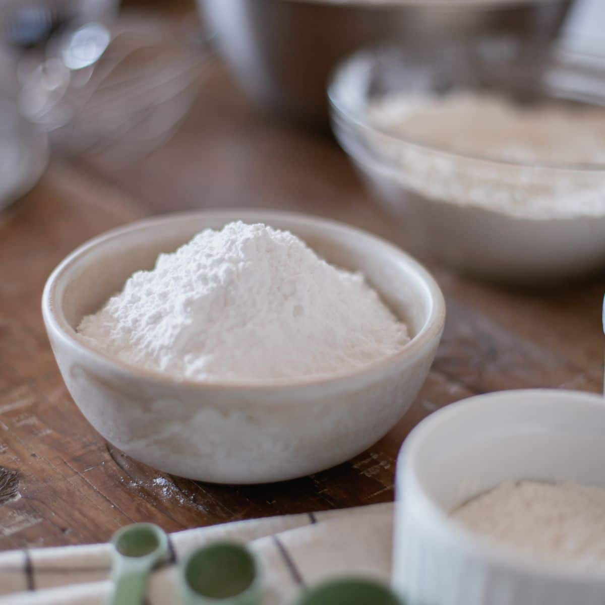 Baking Soda vs Baking Powder: Homemade Baking Powder (+More Information!)