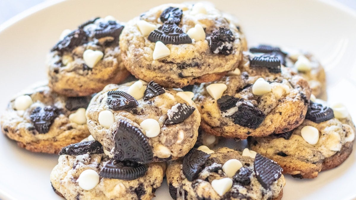 Cookies and Cream Cookies