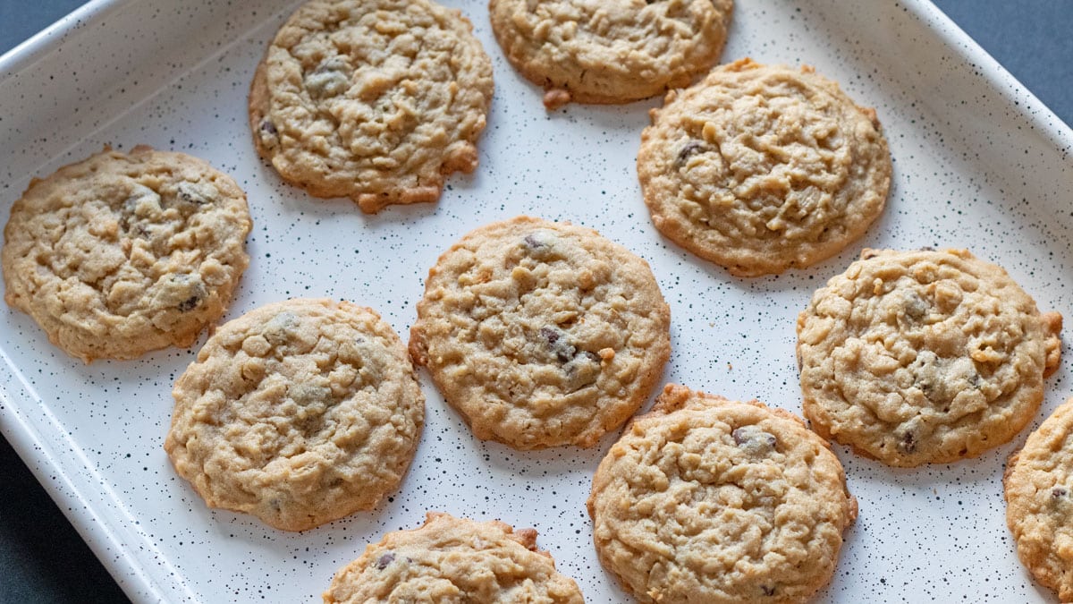 Peanut Butter Chocolate Chip Oatmeal Cookies