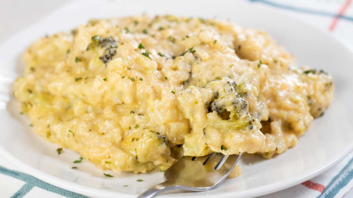 Crockpot Cheesy Chicken Broccoli Rice