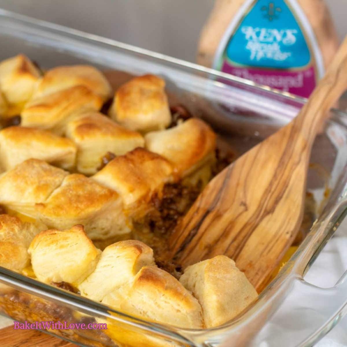 Easy Cheeseburger Biscuit Casserole