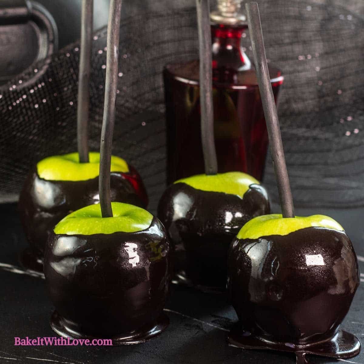 Black Poison Toffee Apples