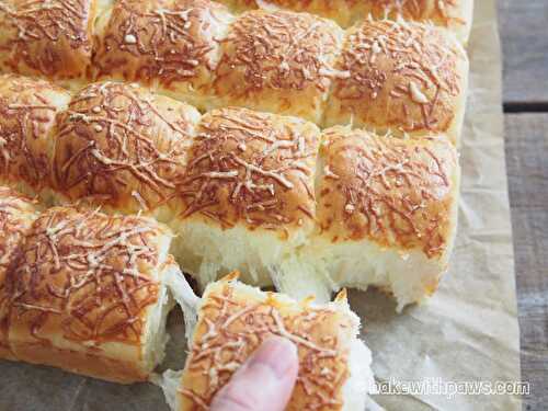 Cheese Bread Rolls (Tangzhong Method)