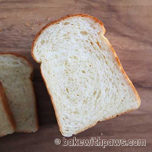 Japanese Soft White Bread/Shokupan (Yudane Method)