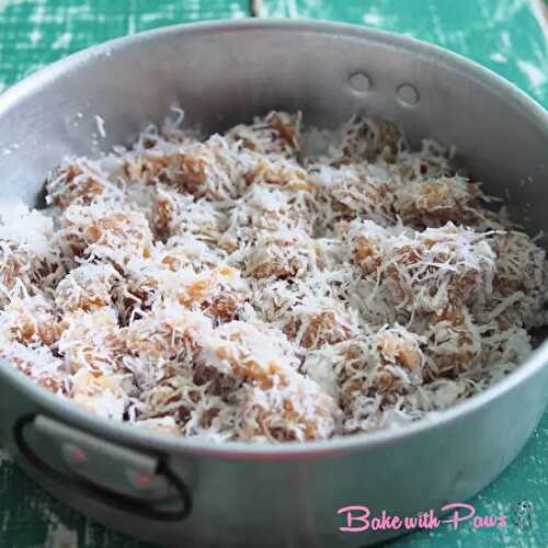 Steamed Nian Gao with Grated Coconut (Sweet Glutinous Rice Cake)