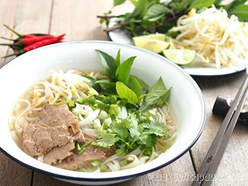Vietnamese Pho Bo (Vietnamese Beef Noodle Soup)