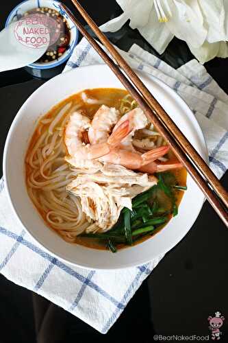 Ipoh Chicken and Prawn Noodle Soup