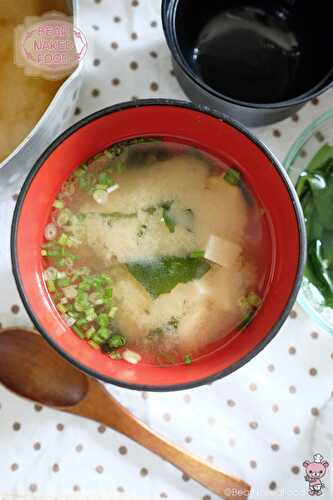 Quick and Easy Homemade Miso Soup