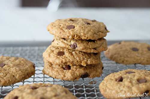 Soft and Chewy Oatmeal Chocolate Chip Cookies