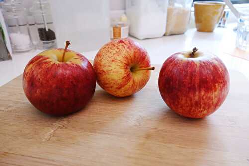 Splitting An Apple - No Knife!