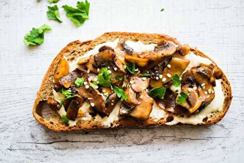 10-Minute Caramelized Mushroom Toast [vegan] - Bimorah