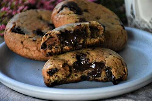 Chunky Chocolate Cookies