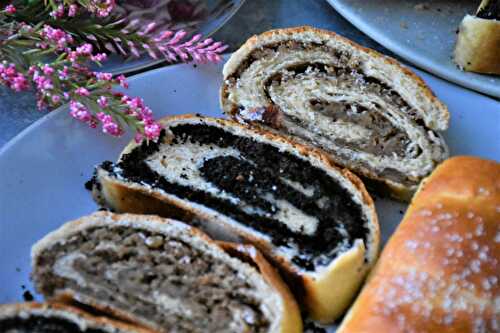 Homemade Strudel - Two ways - Bite My Kitchen