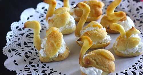 Daring Bakers' Challenge August 2012- Pate A Choux - Puffy Swans