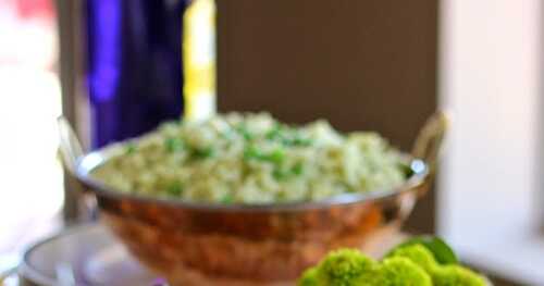 Green rice pulao with mint, cilantro and peas  