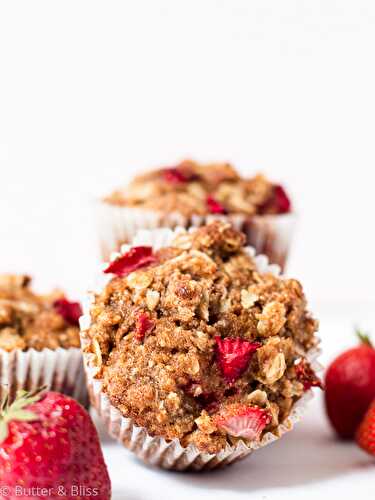 Strawberry Oatmeal Streusel Muffins