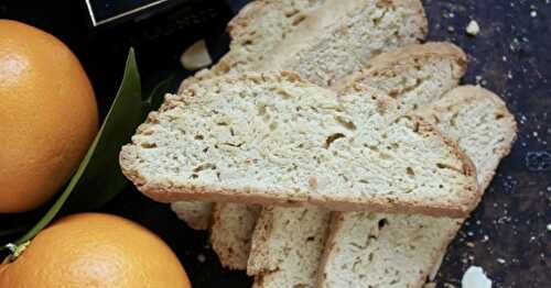 Almond and Orange Biscotti (Biscotti con Mandorle ed Arance)