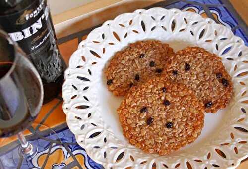 Caramel Currant Oat Crisps (Lace Cookies)