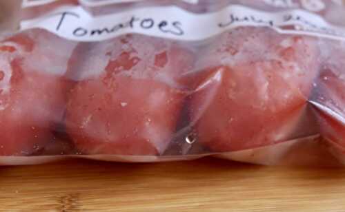 How to Freeze Tomatoes (the Easy Peasy Way!)
