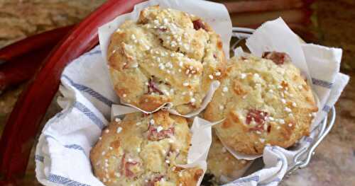 Rhubarb Muffins (without Butter and with Yogurt!)