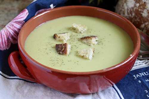 Split pea soup without ham (vegetarian/vegan)