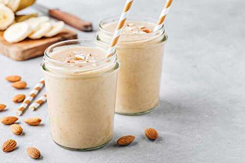 Coconut, Date, Almond and Banana Smoothie