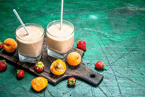 Strawberry apricot smoothie