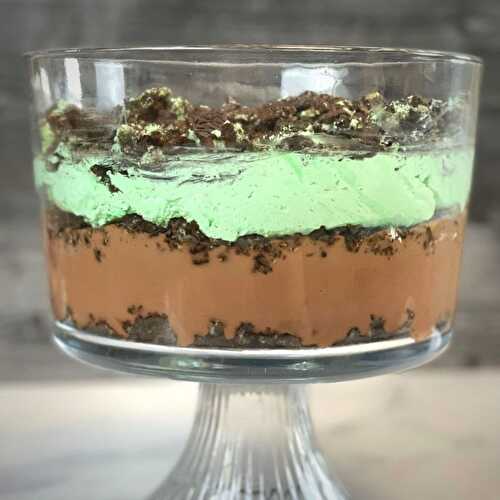St. Patrick's Day Mint Oreo Pudding Cake