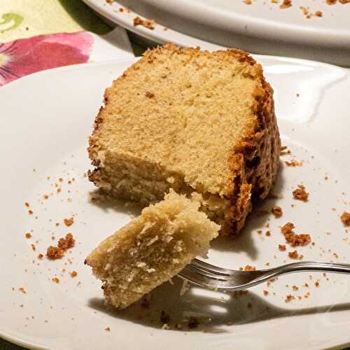 Potato Flour Cake with Eggnog