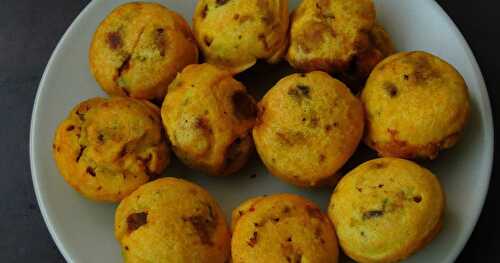 Dhingri Batata Vada/Mushroom Potato Fritter in Appe Pan