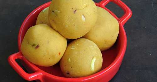 Moongdal, Palm Rock Candy Sugar Laddoos/Pasiparuppu Panakalkandu Laddus