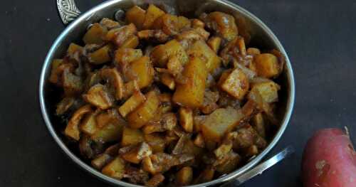 Mushroom & Potato Pepper Stir Fry/Kaalan Urulai Milagu Varuval
