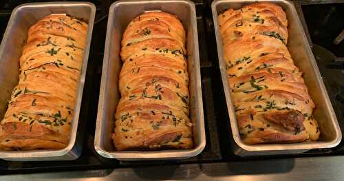 Butterflake Herb Rolls using the “tangzhong technique”