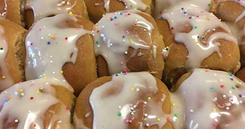 Easter Peppernut Buns