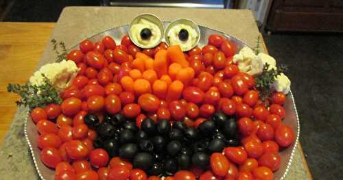 Fun with Veggies — Veggie Trays . . . with faces!