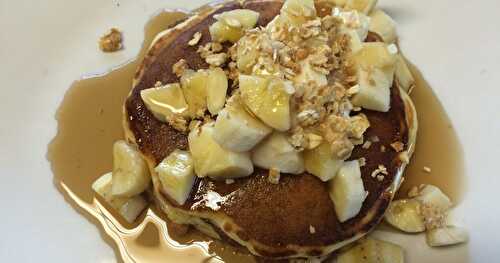 Granola Pancakes with fruit topping