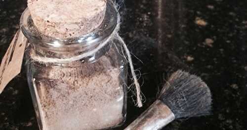 Last Minute Stocking Stuffer: All Natural Homemade Bronzer Recipe