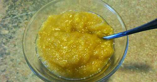 Old-Fashioned Applesauce – from tree to sauce