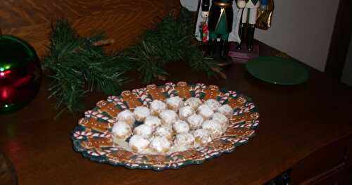Pecan Snowballs — Can this really be a vintage recipe?