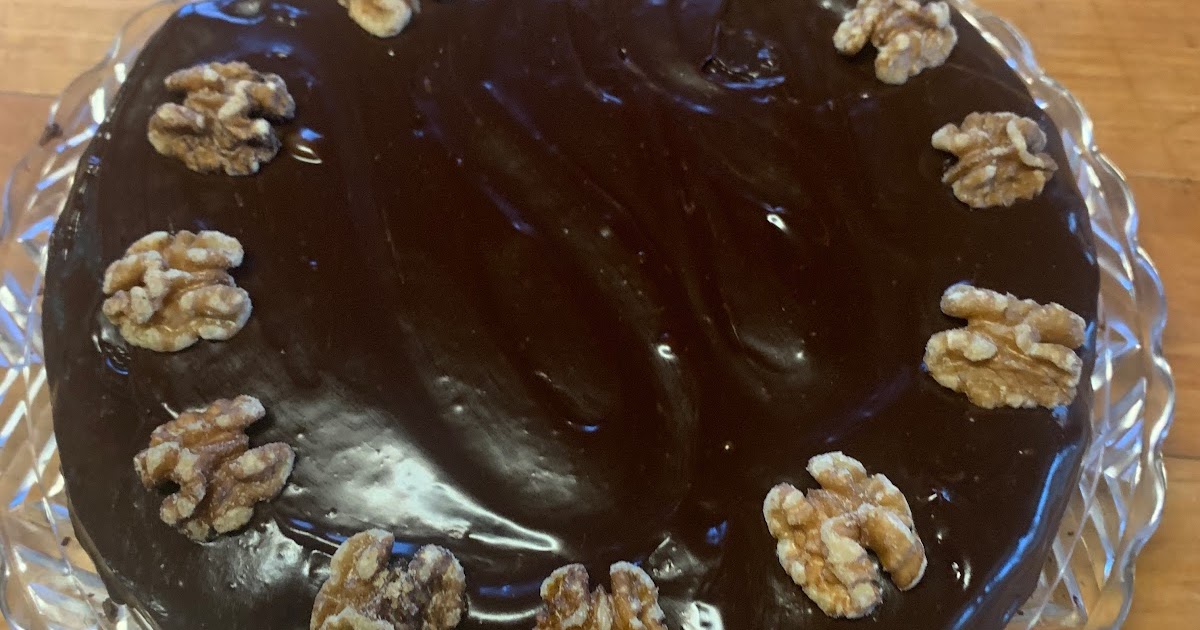 CHOCOLATE WALNUT TORTE