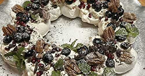 Meringue (Pavlova) Wreath