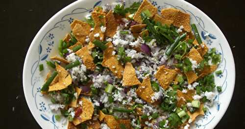 HAPPOLA KISMURI :ACCOMPANIMENT USING CHILLI PAPPAD