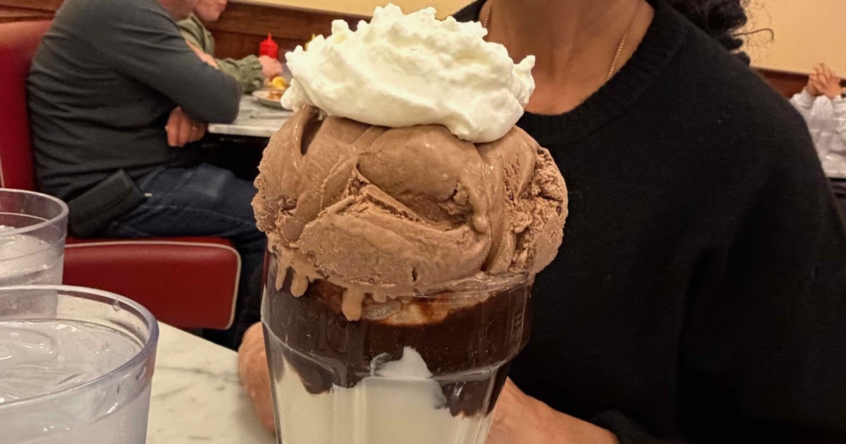 ICE CREAM AT FENTON'S, OAKLAND, CA